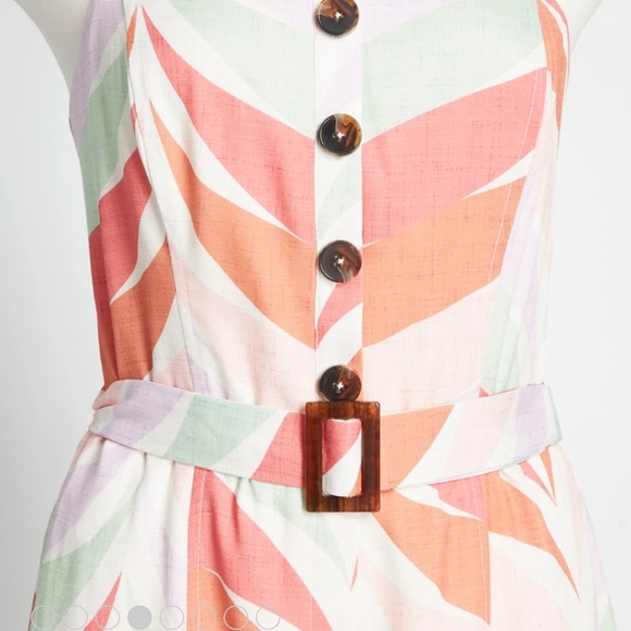 🎉NWT🎉MAKE ME AN OFFER! Cropped Jumpsuit Womens size 4 - Picture 7 of 7